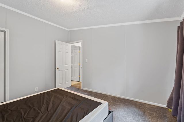 11155 West Drive, Demotte, IN 46310