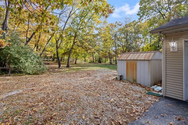 11155 West Drive, Demotte, IN 46310