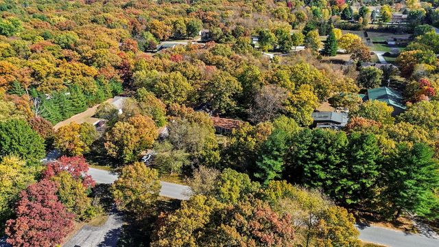 11155 West Drive, Demotte, IN 46310