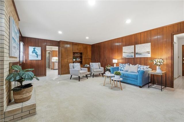 625 Pleasant Hall DR, Virginia Beach, VA 23464