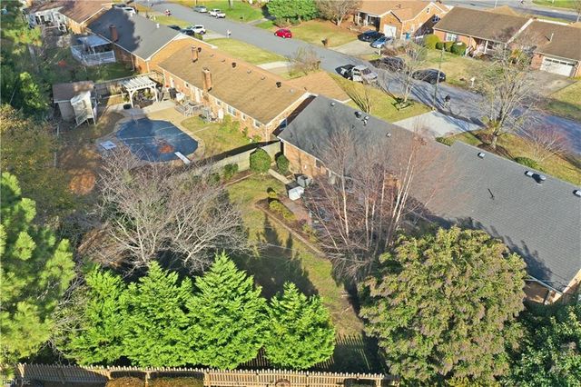 625 Pleasant Hall DR, Virginia Beach, VA 23464