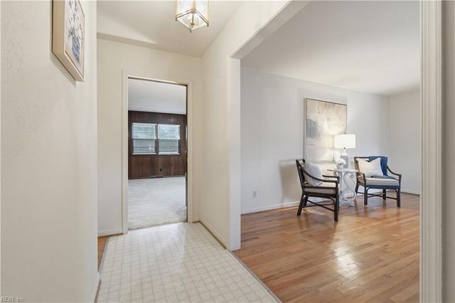 625 Pleasant Hall DR, Virginia Beach, VA 23464