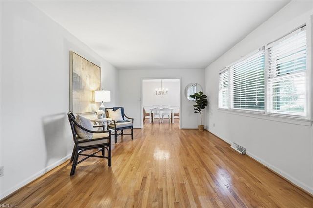 625 Pleasant Hall DR, Virginia Beach, VA 23464