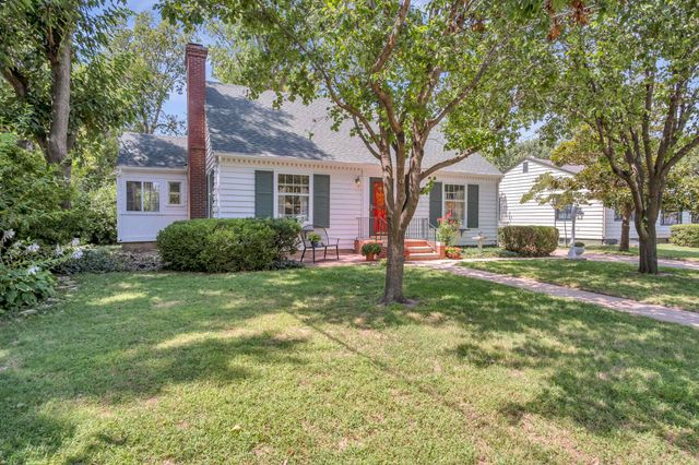 717 Grandview Ave, Newton, KS 67114