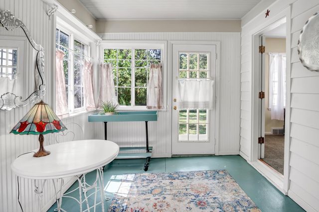 717 Grandview Ave, Newton, KS 67114