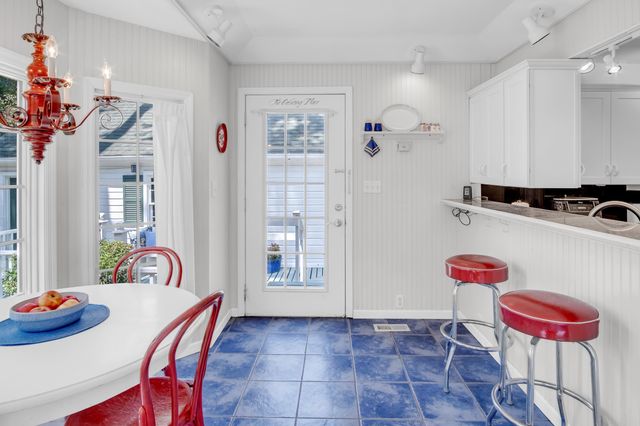 717 Grandview Ave, Newton, KS 67114