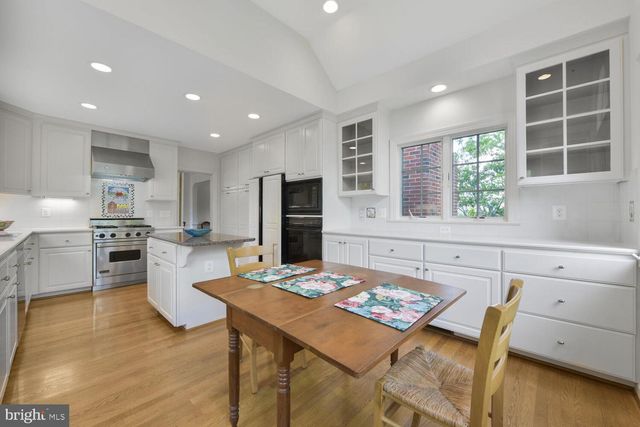 3901 RIDGE RD, Annandale, VA 22003