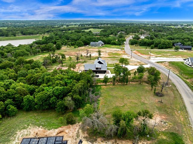 285 Zebrastone Way, Poolville, TX 76487