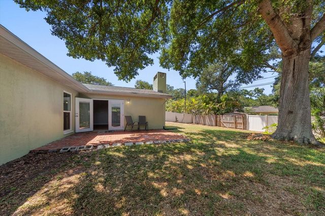 11171 105TH AVENUE, Largo, FL 33778