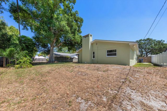 11171 105TH AVENUE, Largo, FL 33778