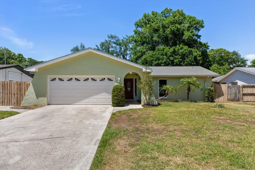 11171 105TH AVENUE, Largo, FL 33778
