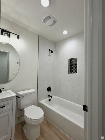 1467 W 1750 N, Clinton, UT 84015