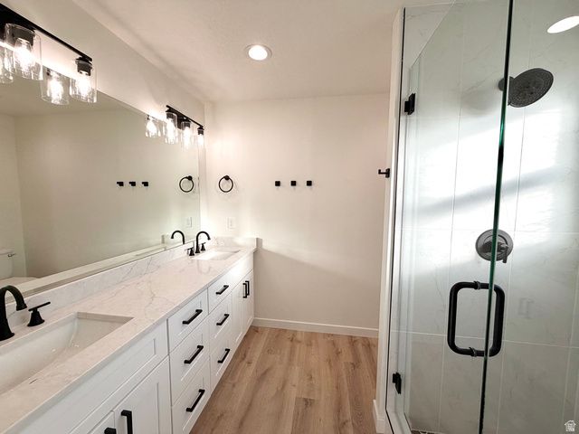 1467 W 1750 N, Clinton, UT 84015