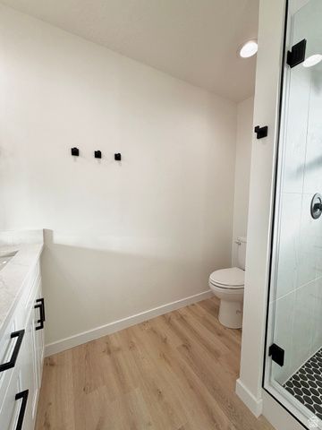 1467 W 1750 N, Clinton, UT 84015