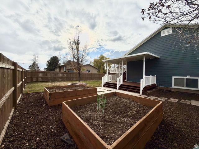 1467 W 1750 N, Clinton, UT 84015