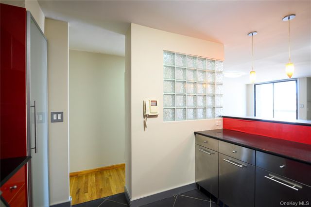 7124 164th Street 2FL, Fresh Meadows, NY 11365