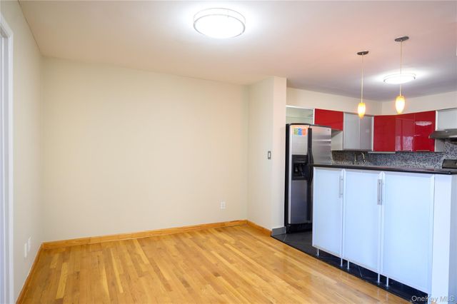 7124 164th Street 2FL, Fresh Meadows, NY 11365