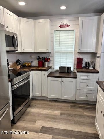 409 Greenwood Circle, Madisonville, TN 37354