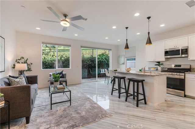 8561 N Walnut Way, West Hills, CA 91304