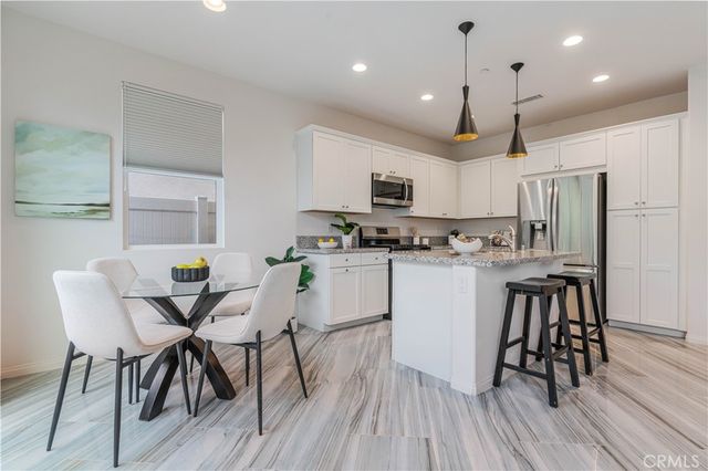 8561 N Walnut Way, West Hills, CA 91304