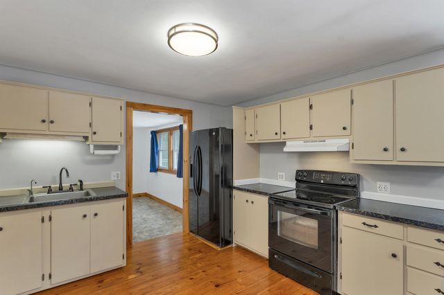 80 Docs Drive, Grantham, NH 03753