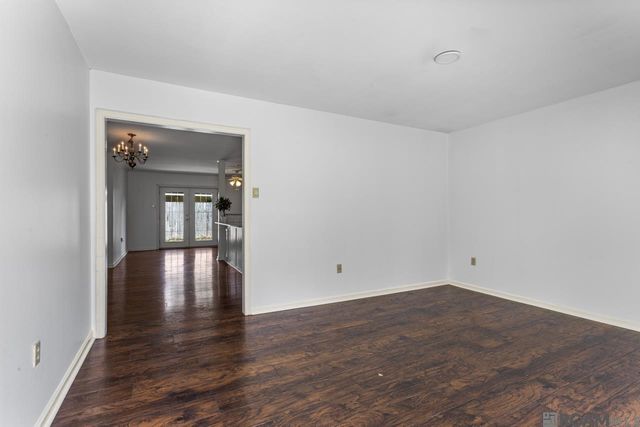379 Baird Dr, Baton Rouge, LA 70808