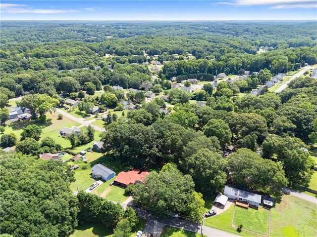105 Fairlane Drive, Jefferson, GA 30549