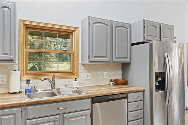 4273 County Road TT, Sun Prairie, WI 53590