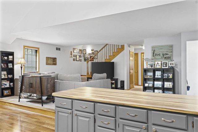 4273 County Road TT, Sun Prairie, WI 53590