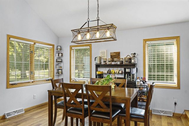 4273 County Road TT, Sun Prairie, WI 53590