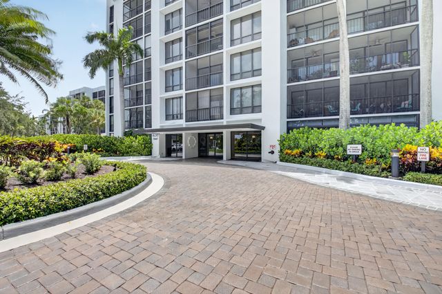 7847 Lakeside Boulevard 1024, Boca Raton, FL 33434