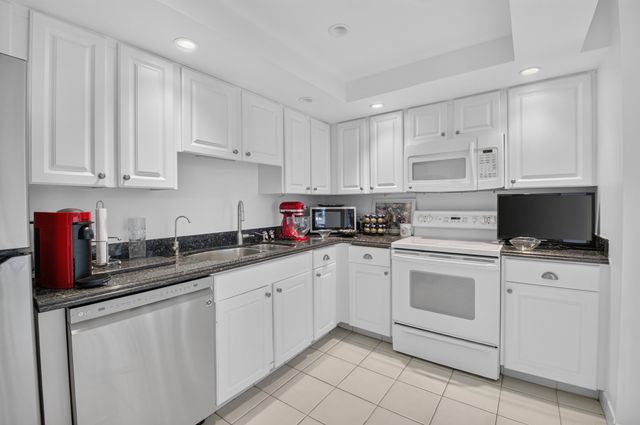 7847 Lakeside Boulevard 1024, Boca Raton, FL 33434