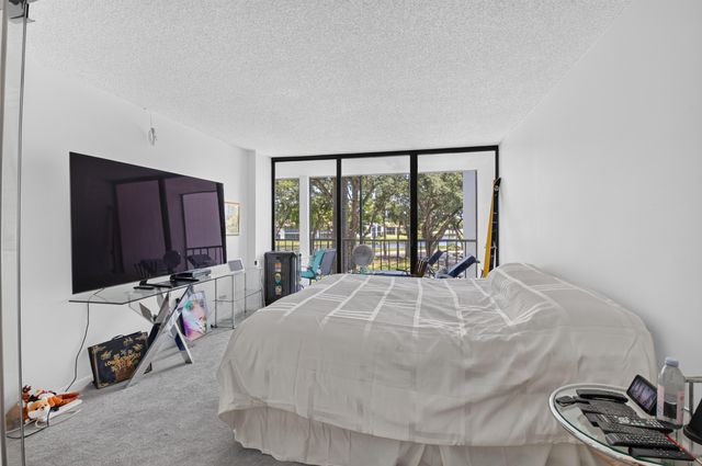 7847 Lakeside Boulevard 1024, Boca Raton, FL 33434