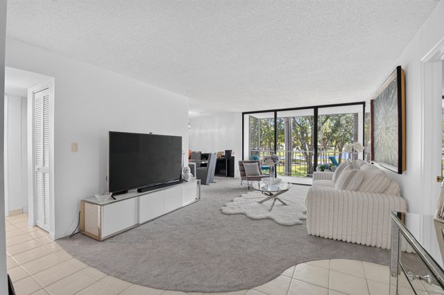 7847 Lakeside Boulevard 1024, Boca Raton, FL 33434