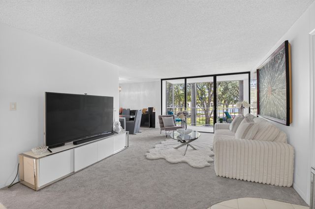 7847 Lakeside Boulevard 1024, Boca Raton, FL 33434