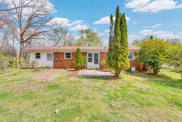 1222 Glenwood Dr, Cookeville, TN 38501