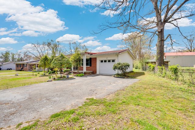 1222 Glenwood Dr, Cookeville, TN 38501