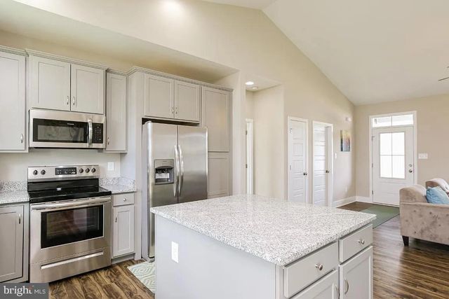 46 WATTLEY CT, Martinsburg, WV 25405