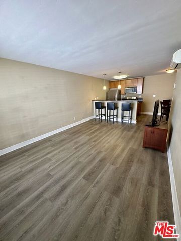 10982 Roebling Avenue 313, Los Angeles, CA 90024