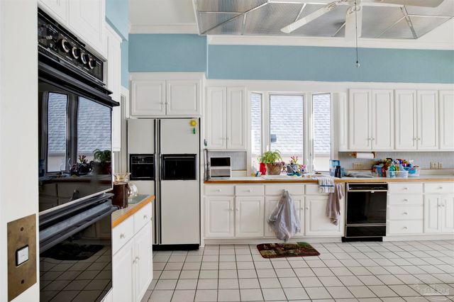 3422 Chantarene Dr, Pensacola, FL 32507