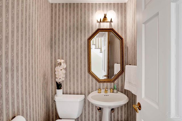 3422 Chantarene Dr, Pensacola, FL 32507