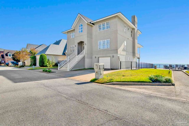 3422 Chantarene Dr, Pensacola, FL 32507