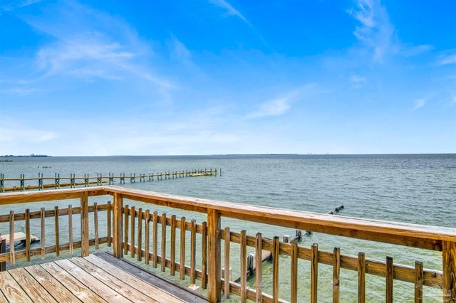 3422 Chantarene Dr, Pensacola, FL 32507