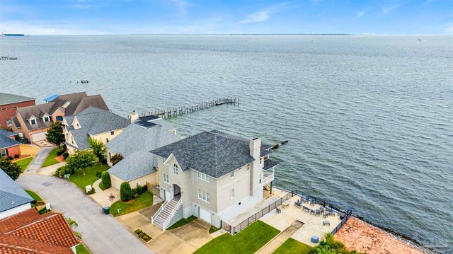 3422 Chantarene Dr, Pensacola, FL 32507