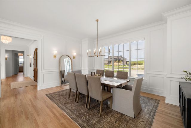 11864 Meadow Springs Drive, Johnston, IA 50131