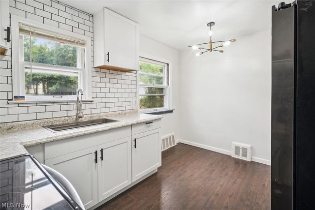 5359 West Boulevard, Maple Heights, OH 44137