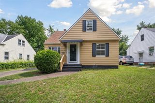 5359 West Boulevard, Maple Heights, OH 44137