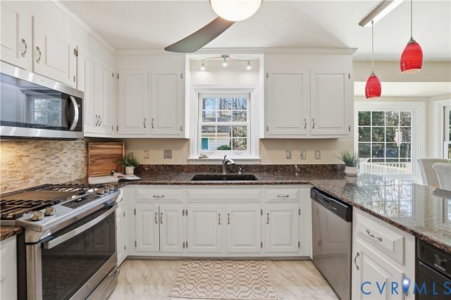 6104 Lansgate Rd, Midlothian, VA 23112