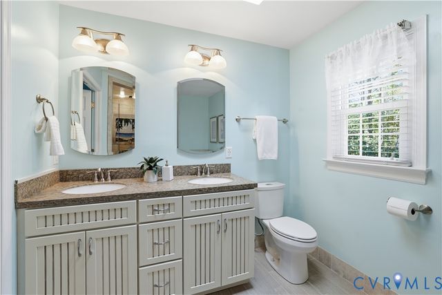 6104 Lansgate Rd, Midlothian, VA 23112