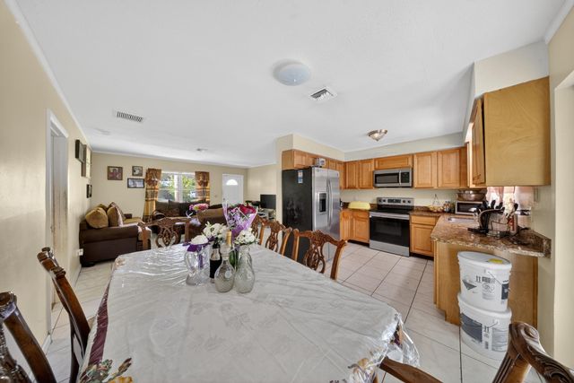 2805 Brantley Road, Fort Pierce, FL 34981